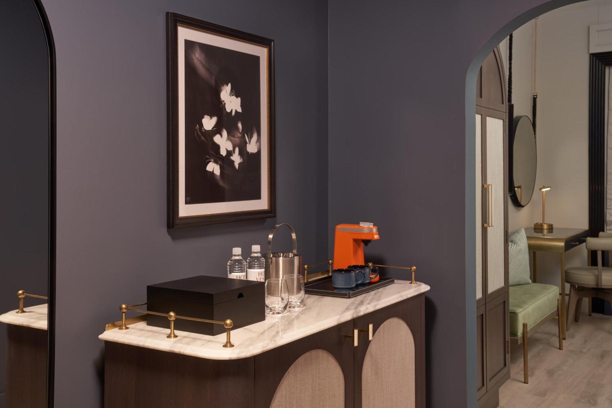 Vesper, Houston, A Tribute Portfolio 3*