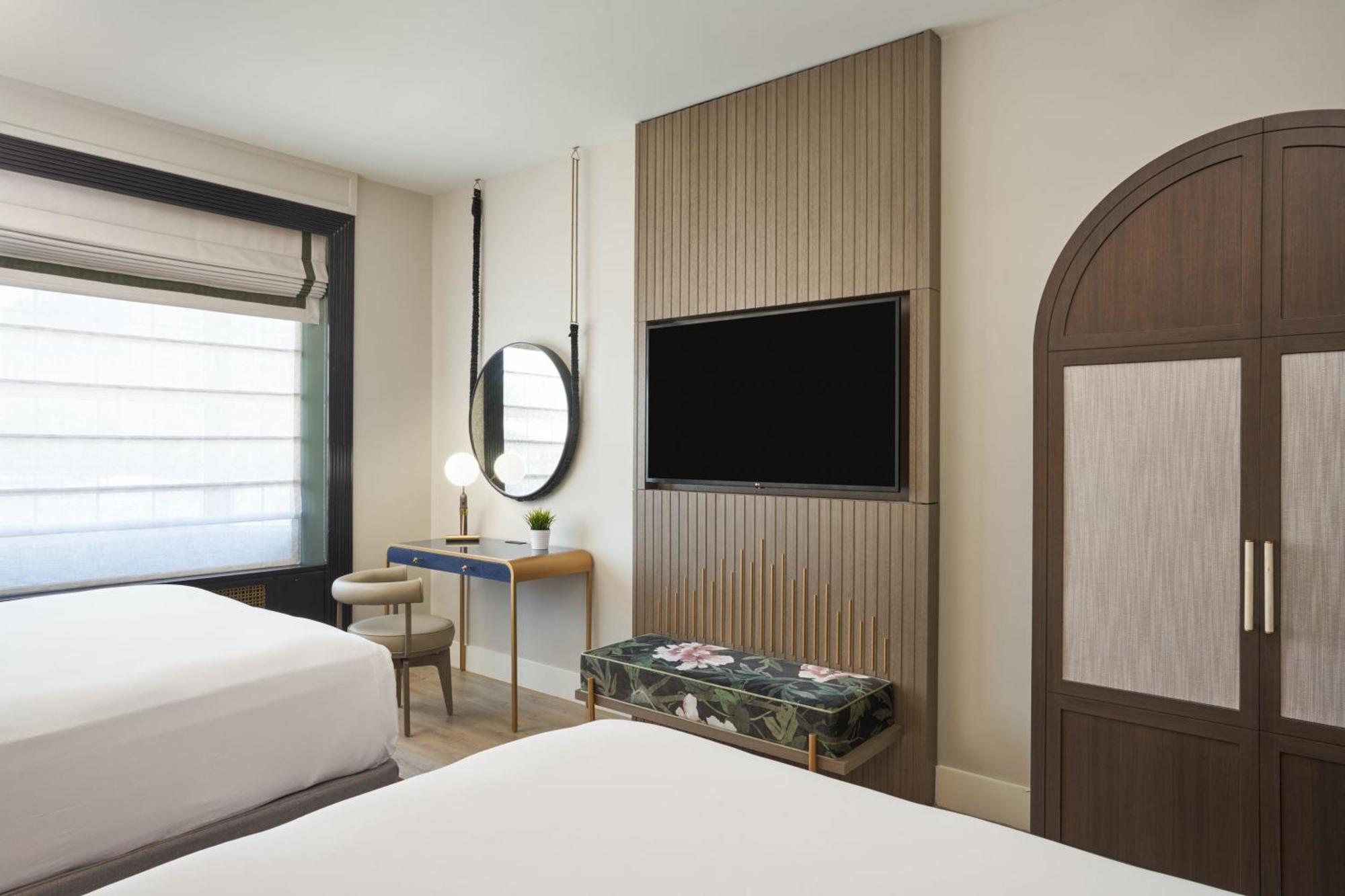 Vesper, Houston, A Tribute Portfolio Houston